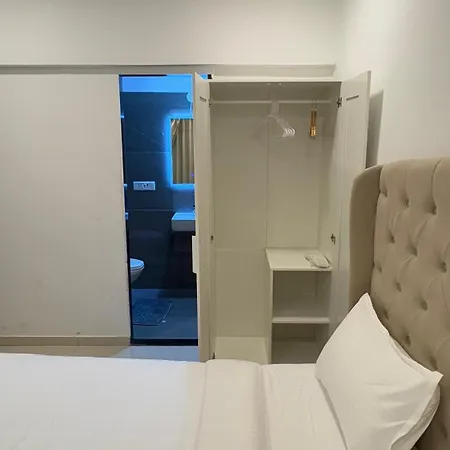 Osi Apartments Powai Mumbai Exterior photo